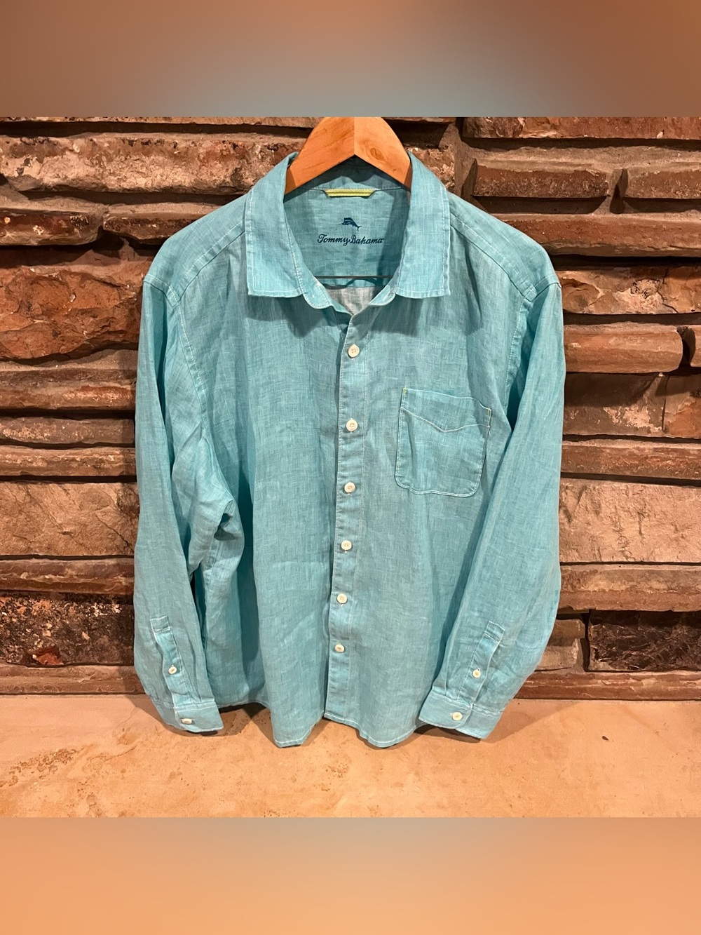 Tommy Bahama 100% Linen Blue Button-Up Shirt